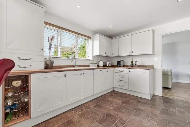 Wayside Court, Chesterfield, S43, photo 2