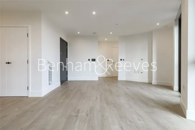 1 bedroom flat, Affinity View, Canning Town, E16