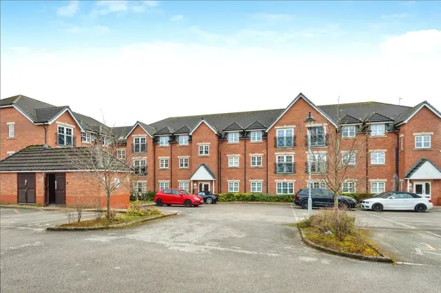 Cronton Lane, Widnes, WA8, photo 1