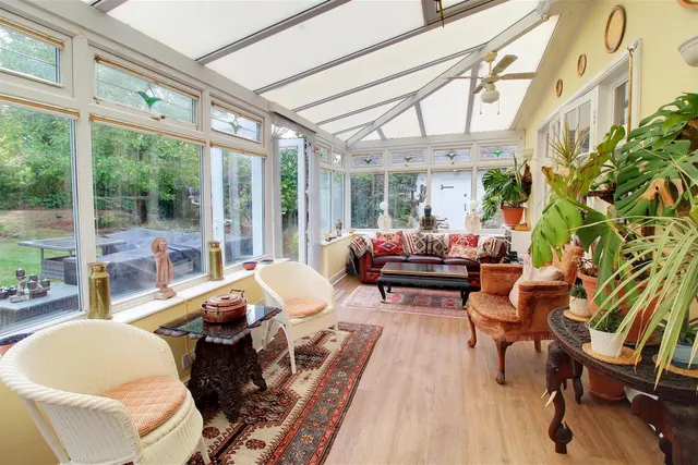 Elmroyd Avenue, Potters Bar, EN6, photo 3