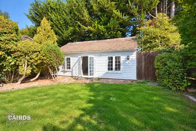Reigate Road, Epsom, KT17, photo 1