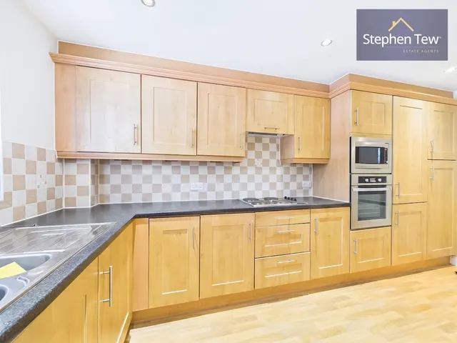Newton Drive, Blackpool, FY3, photo 2