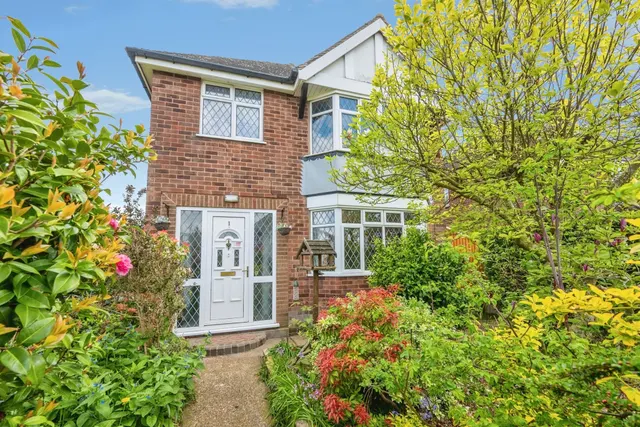 Spring Grove Crescent, Kidderminster, photo 1