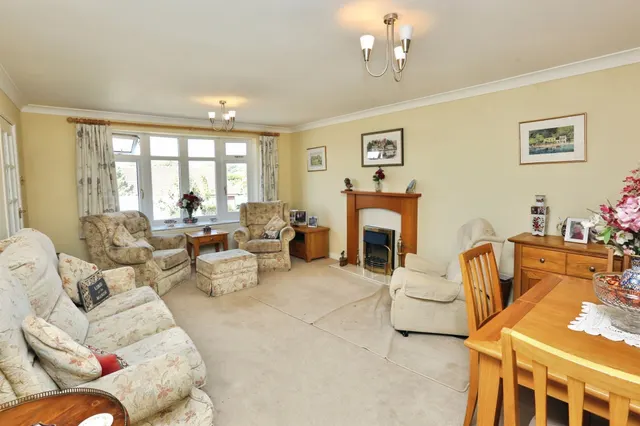 Argyle Crescent, Fareham, PO15, photo 2