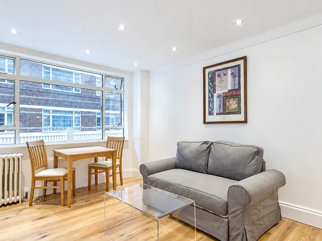 Sloane Avenue, London, SW3, photo 1