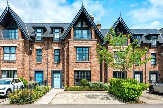 Trafford Road, Alderley Edge, Cheshire, SK9 7NT, photo 1