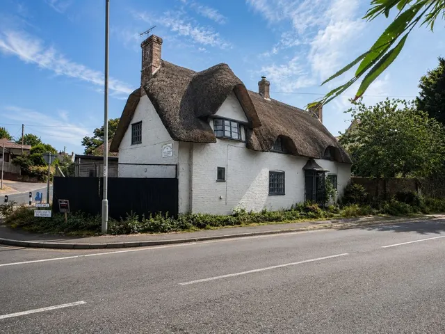 Photo 3 — Sturminster Newton, Sturminster Newton DT10 2HW
