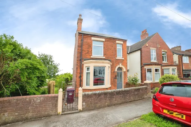 High Street, Stonebroom, DE55, photo 1