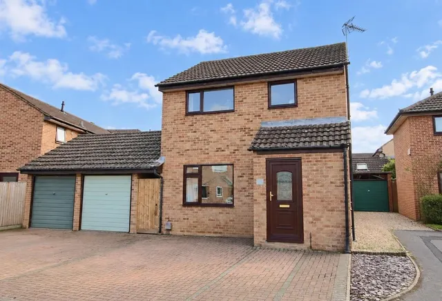 Andrews Close, Chippenham, photo 1
