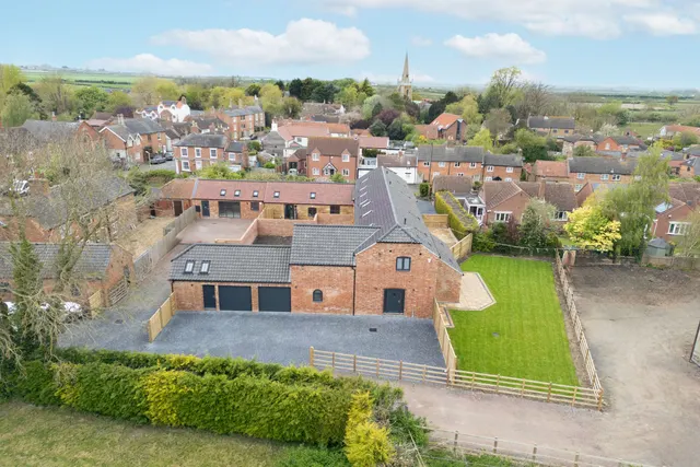 Overfields Barn, Belvoir Road, Redmile NG13, photo 1