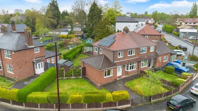 Highfield Avenue, Great Sankey, Warrington, Warrington, WA5 2TW, photo 1