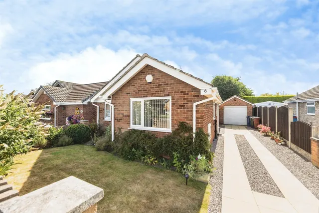 Crabtree Drive, Great Houghton, Barnsley, photo 1