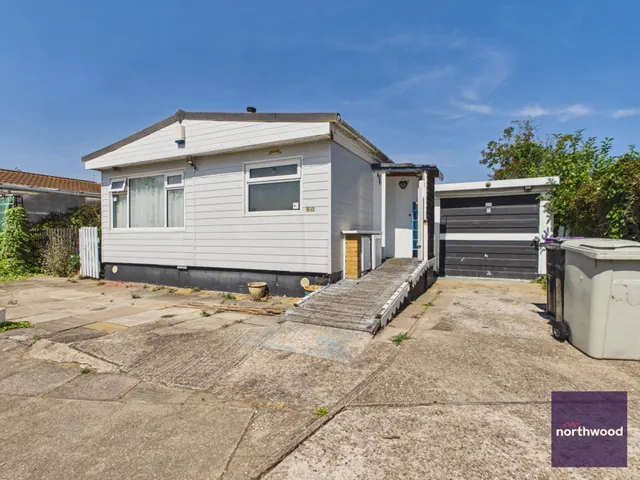 Seahaven Springs, Mablethorpe, LN12, photo 1