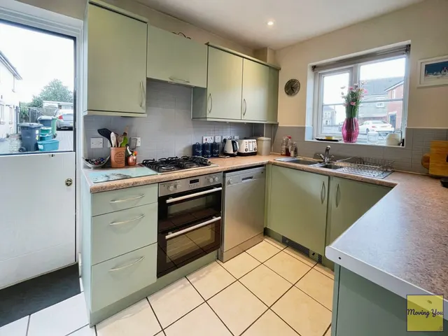 Photo 3 — Wakeford Way, Warmley, Bristol, South Gloucestershire
