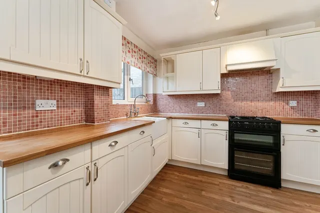 Photo 3 — Magdalene Close, Longstanton, Cambridge, Cambridgeshire, CB24