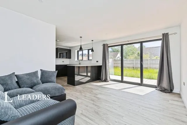 Swanbourne Road, Wick, BN17, photo 2
