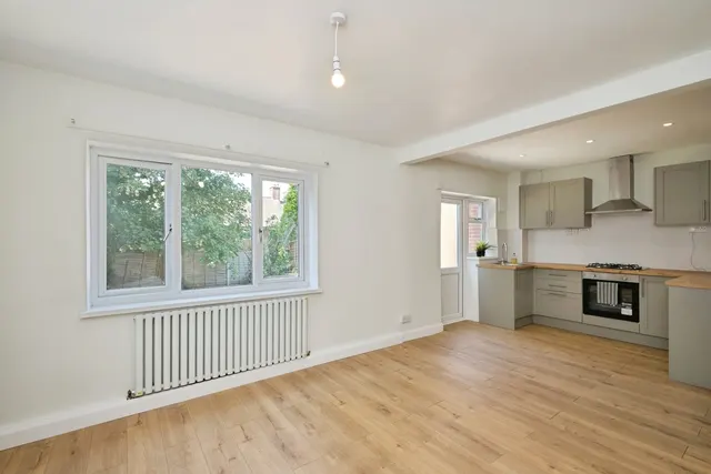 Broadfield Walk, Birmingham, B16, photo 2