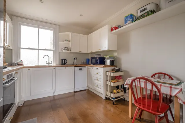 Photo 3 — Hazlebury Road, London, SW6