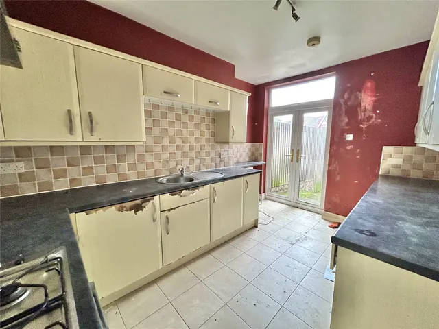 Rock Lane East, Rock Ferry, CH42, photo 3