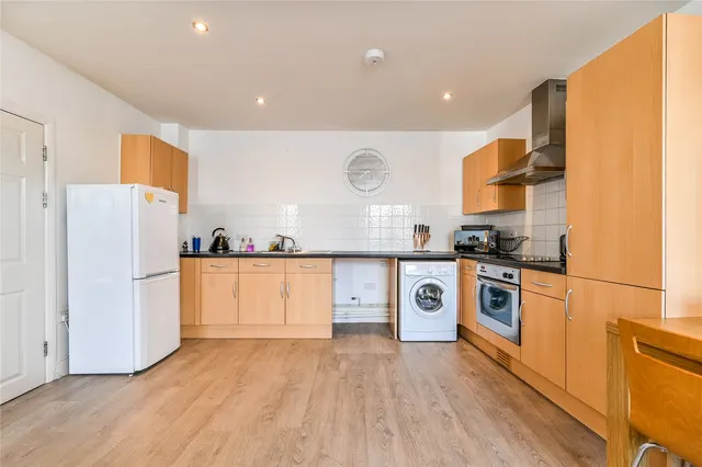 Dover Road East, Northfleet, DA11, photo 3