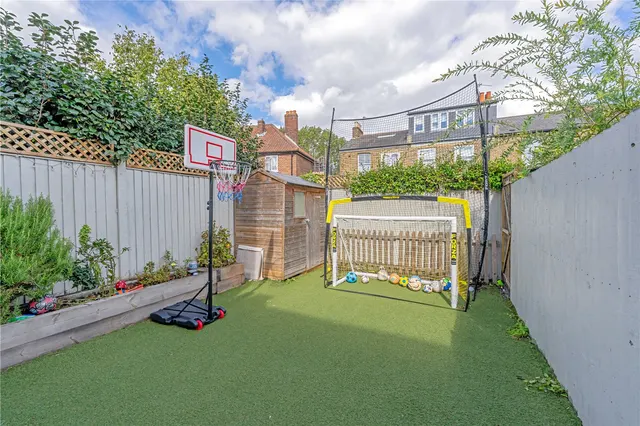 Photo 2 — Andover Road, Twickenham, TW2 6PD