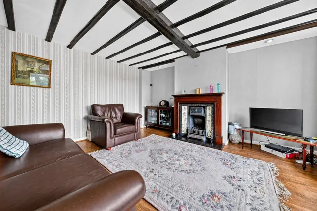 Gildersome Lane, Gildersome, LS27, photo 3