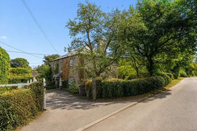 Bray Shop, Callington, PL17, photo 1