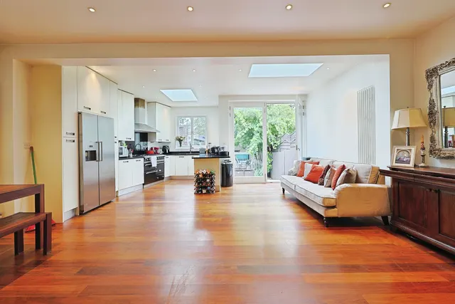 Lexden Road, Acton, W3, photo 2