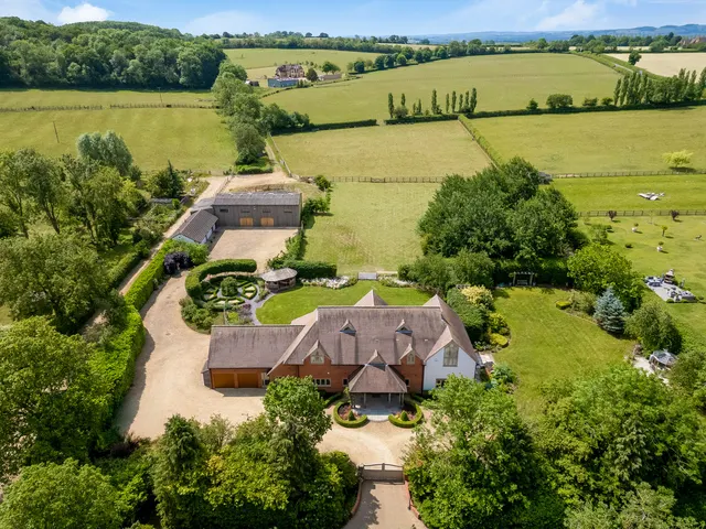 Fosse Way, Ettington, CV37, photo 1