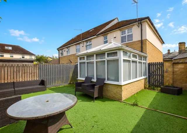 Kingsdale Avenue, Menston, LS29, photo 1