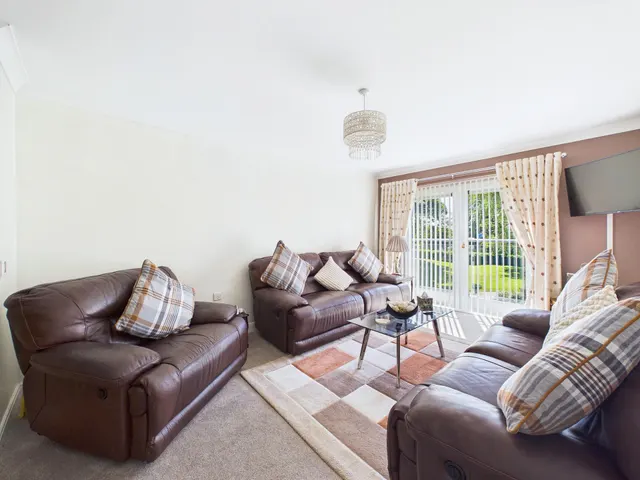 Heyeswood, Haydock, WA11, photo 3