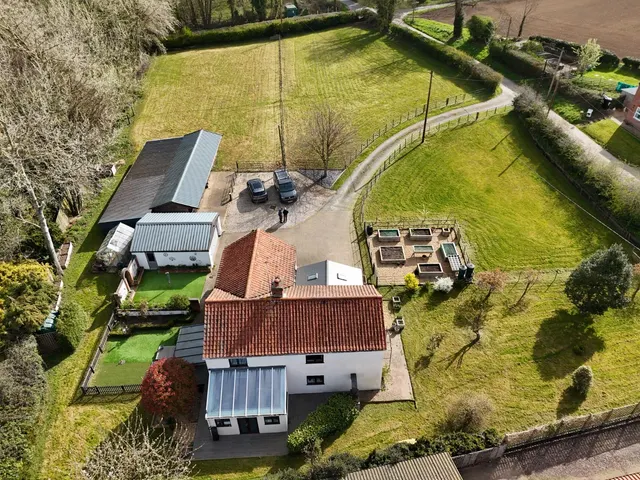Sandy Lane, Norwich, NR14, photo 1