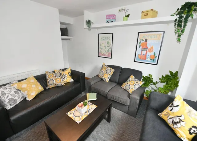 Davenport Avenue, Withington, M20, photo 2
