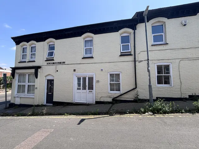 Military Road, Essex, Colchester, CO1 2AD, photo 1