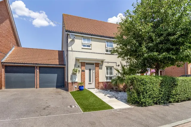 Quicksilver Street, Worthing, photo 1