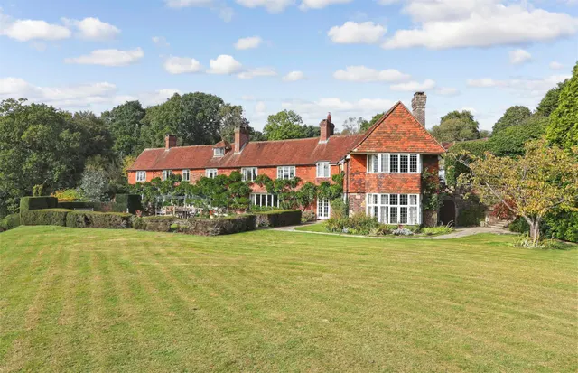 Bassetts Lane, Mark Cross, TN6, photo 1