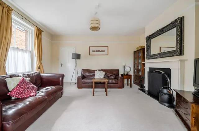 Nightingale Road, Guildford, GU1, photo 3