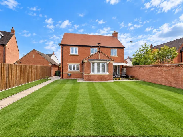 Allendale Road, Loughborough, LE11 2HX, photo 1