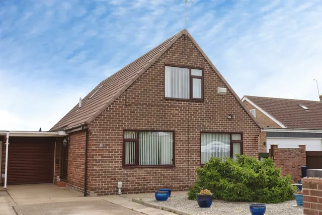 Eastfield Road, Keyingham, HU12, photo 1