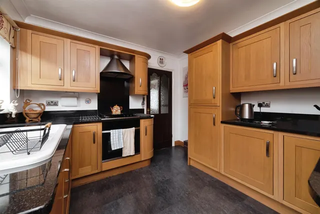 Eastfield Road, Keyingham, HU12, photo 3