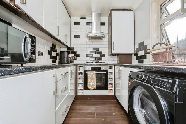Photo 2 — Bedford Road, Grays, Essex, RM17