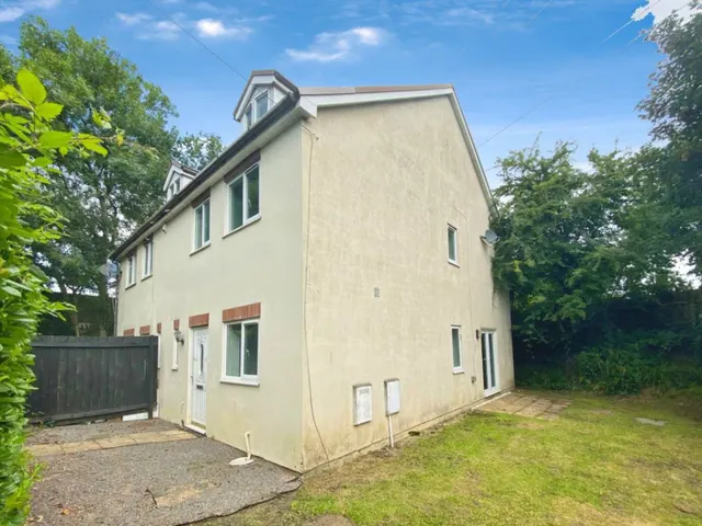 Ger Y Bont, Litchard, CF31, photo 2