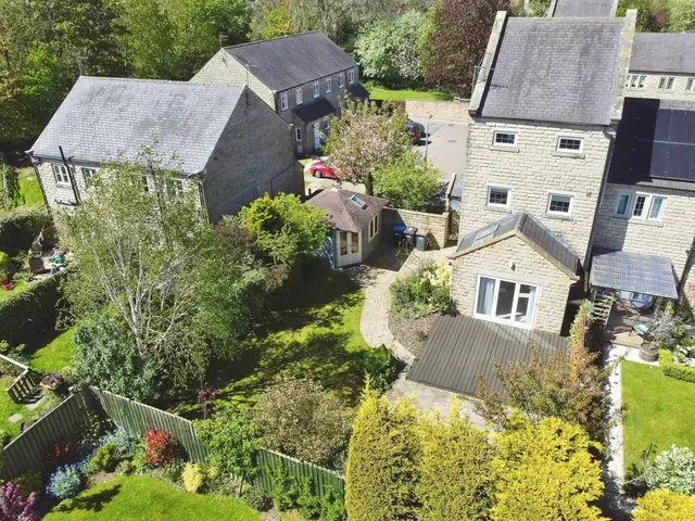 St. Thomas A Becket Walk, Hampsthwaite, Harrogate, photo 1