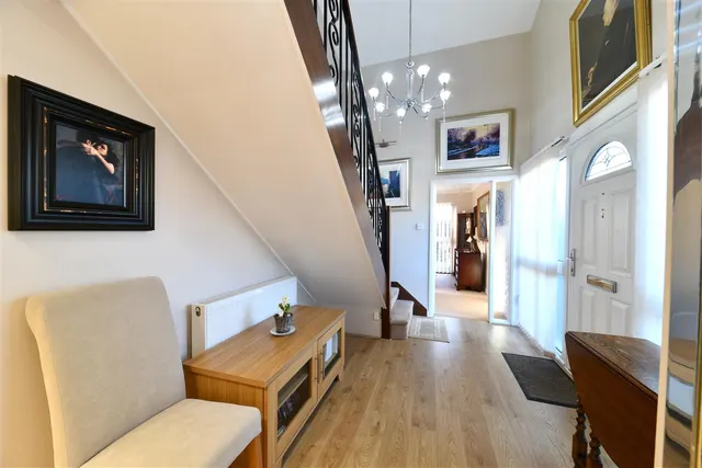 Photo 3 — Whitney Drive, Stevenage, Herts, SG1 4BJ