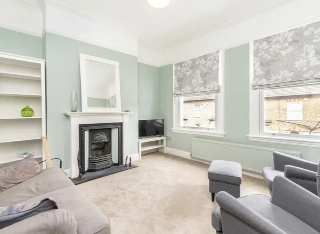 Photo 2 — Tabor Grove, Wimbledon, SW19