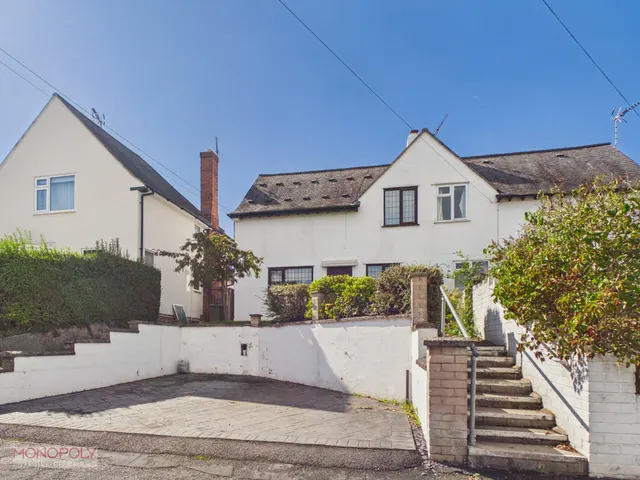 Ffordd Estyn, Wrexham, LL11, photo 2