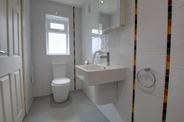 King George Road, Horsforth, LS18, photo 3