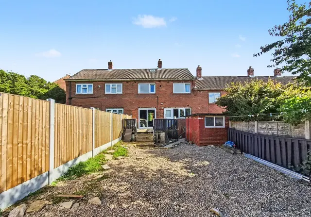 Nussey Avenue, Birstall, WF17, photo 2