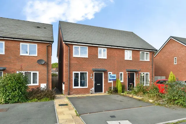 William Ellis Grove, Burslem, ST6, photo 1