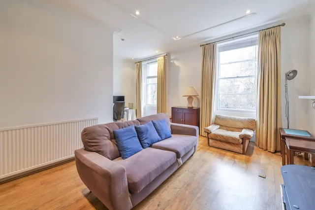 Flat 3, 17 St George's Square, London, photo 1
